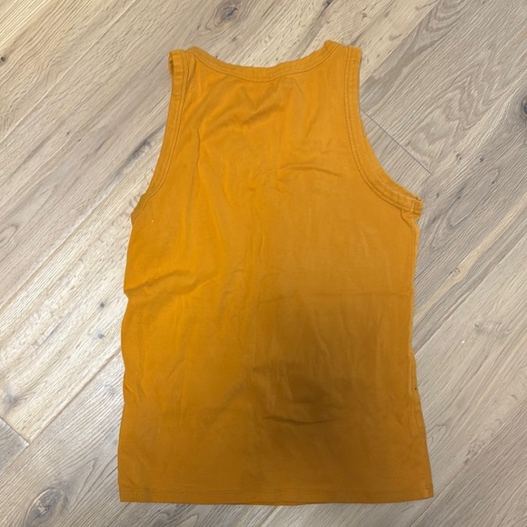 Denver Hayes Yellow Fitted Sleeveless Tank Top - Picture 3 of 3